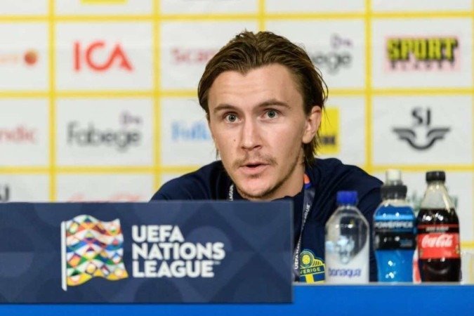 Ilustração: Jogador sueco desmaia e é internado com doença aguda no cérebro