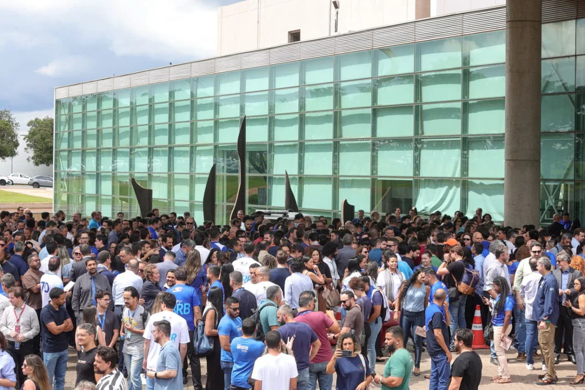 Funcionarios Fazem Mobilizacao A Favor Do Pl Do Brb9 — Distrito Federal
