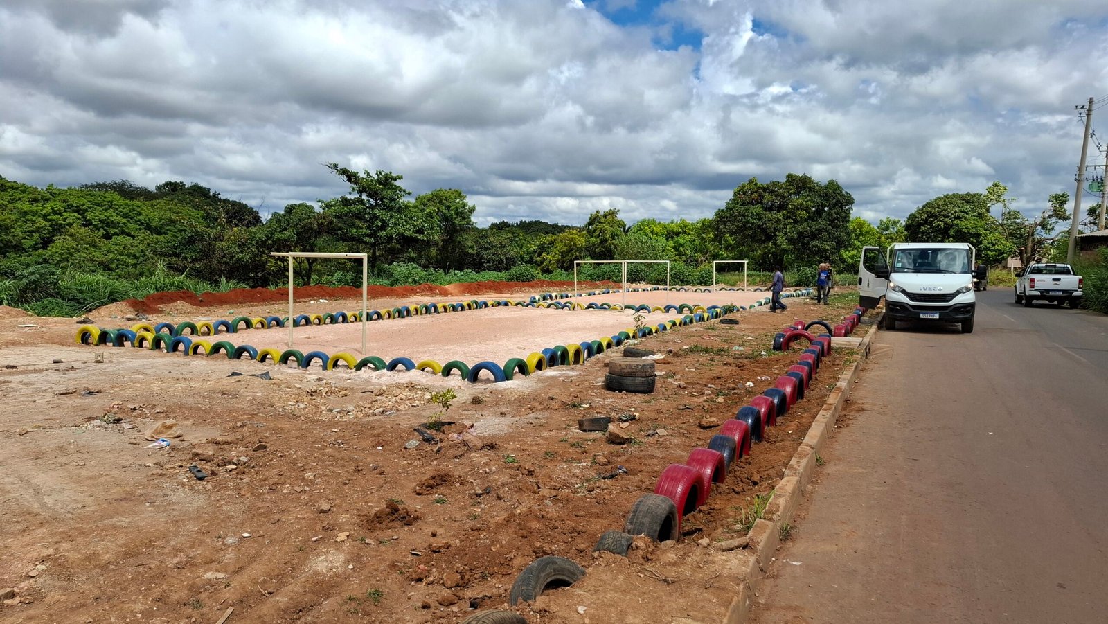 Mutirão transforma antigo lixão em área de lazer de 2,5 mil m² no Sol Nascente