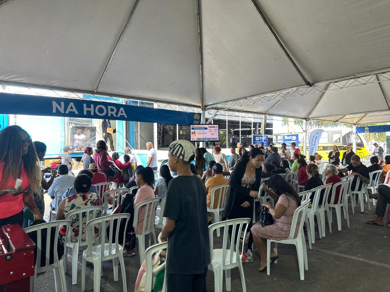 GDF na Sua Porta atinge terceiro dia no Paranoá com filas de 300 a 400 pessoas no Na Hora