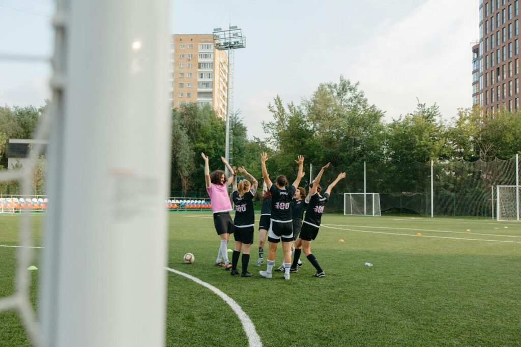 Brasil bate o Canadá e conquista a FIFA Series de futebol feminino em Cuiabá