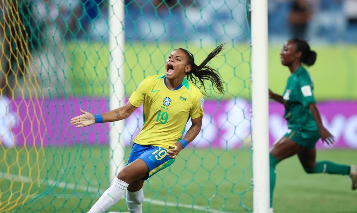Brasil goleia Zâmbia por 6 a 1 e confirma boa fase da seleção feminina no FIFA Series