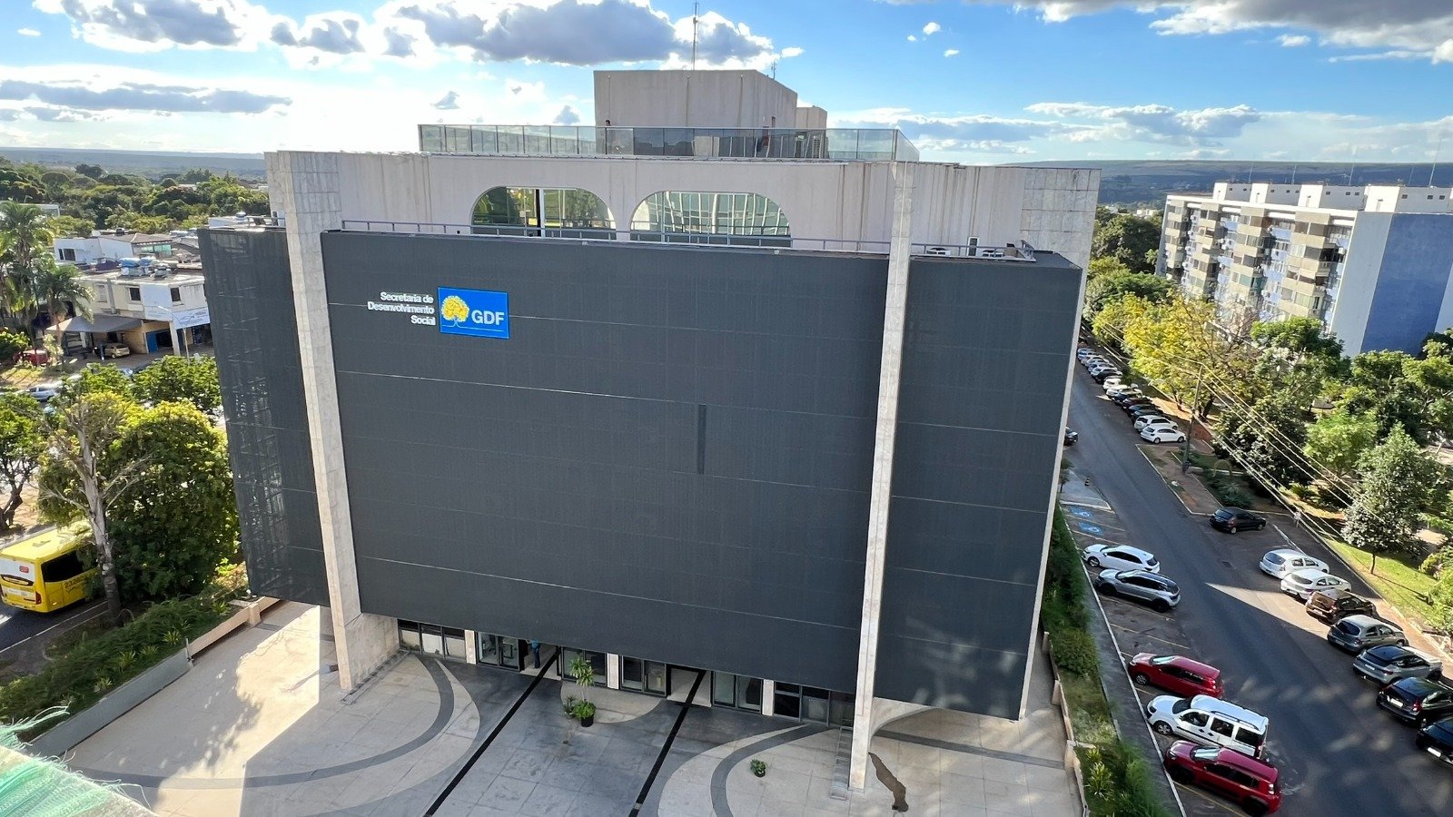 Concurso para carreira de Desenvolvimento e Assistência Social do DF terá 1.197 vagas; Quadrix é a banca