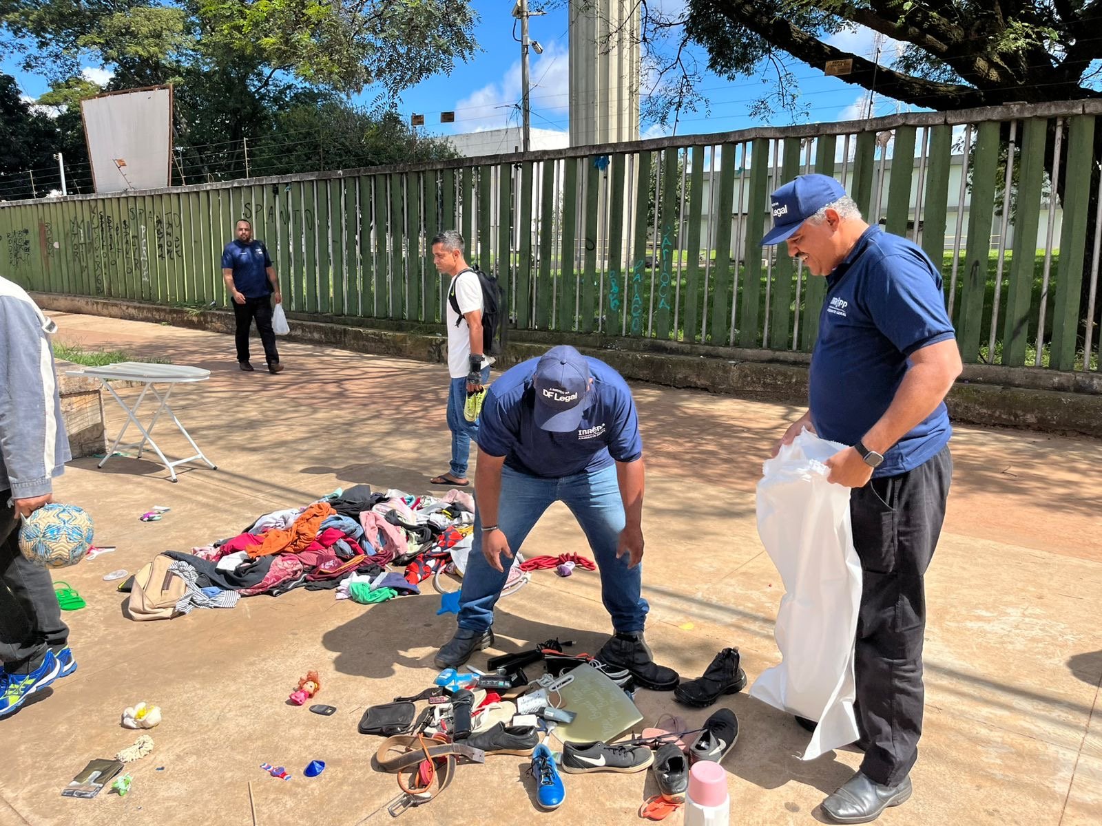 Operação integrada coíbe comércio ilegal e bebidas irregulares no centro de Ceilândia