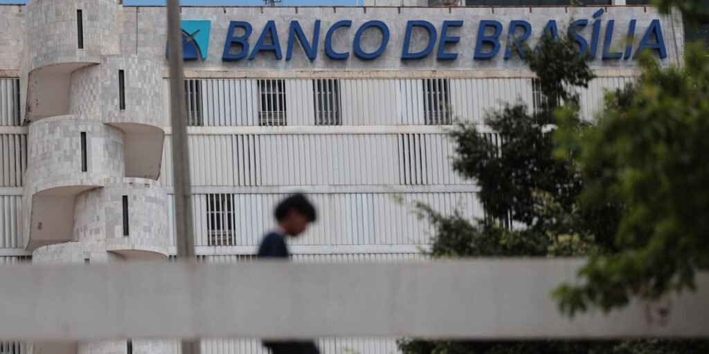 Sindicato dos bancários do DF critica salvamento do Master e defende BRB