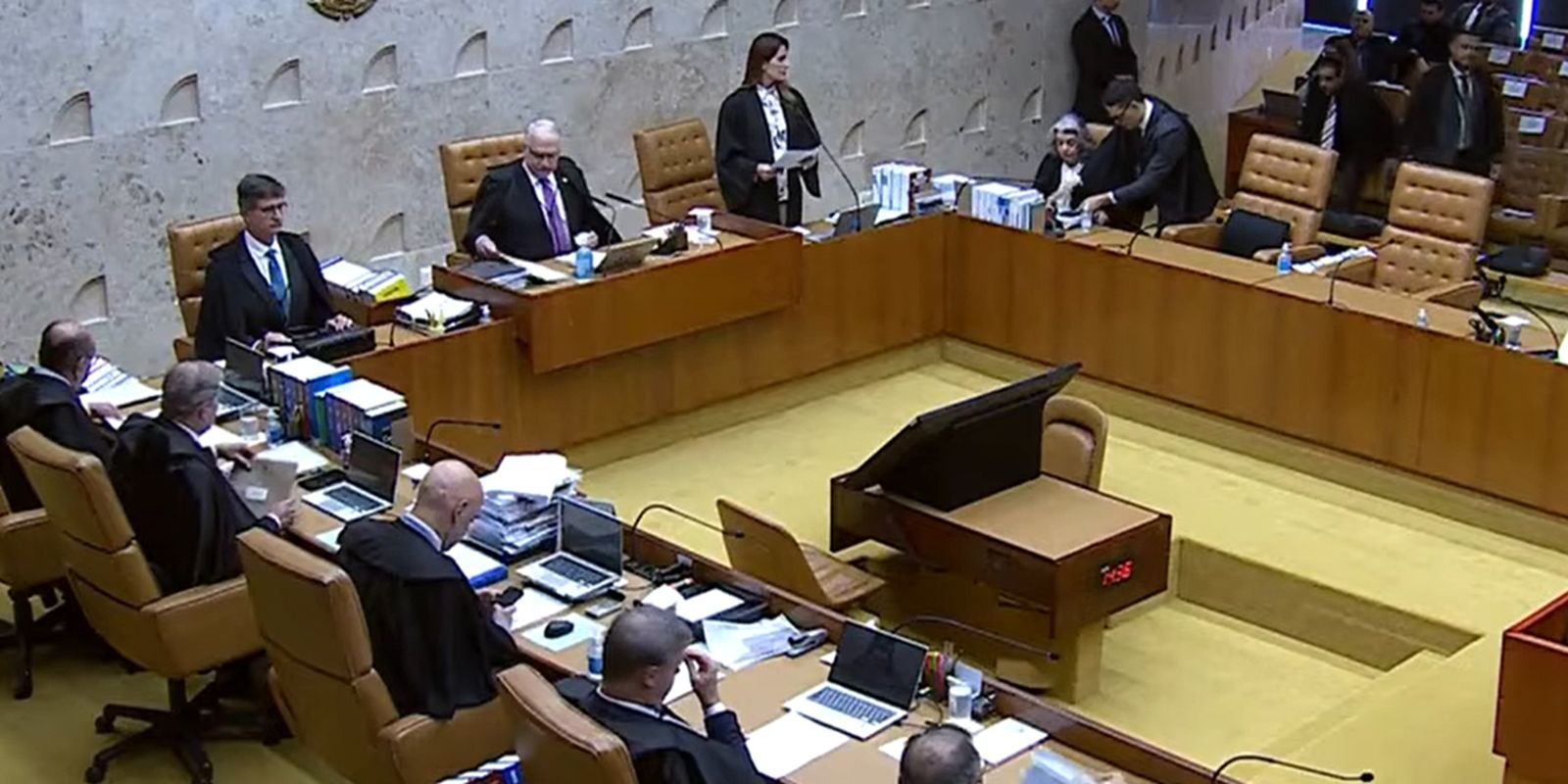 STF derruba por unanimidade lei de SC que proibia cotas raciais em universidades