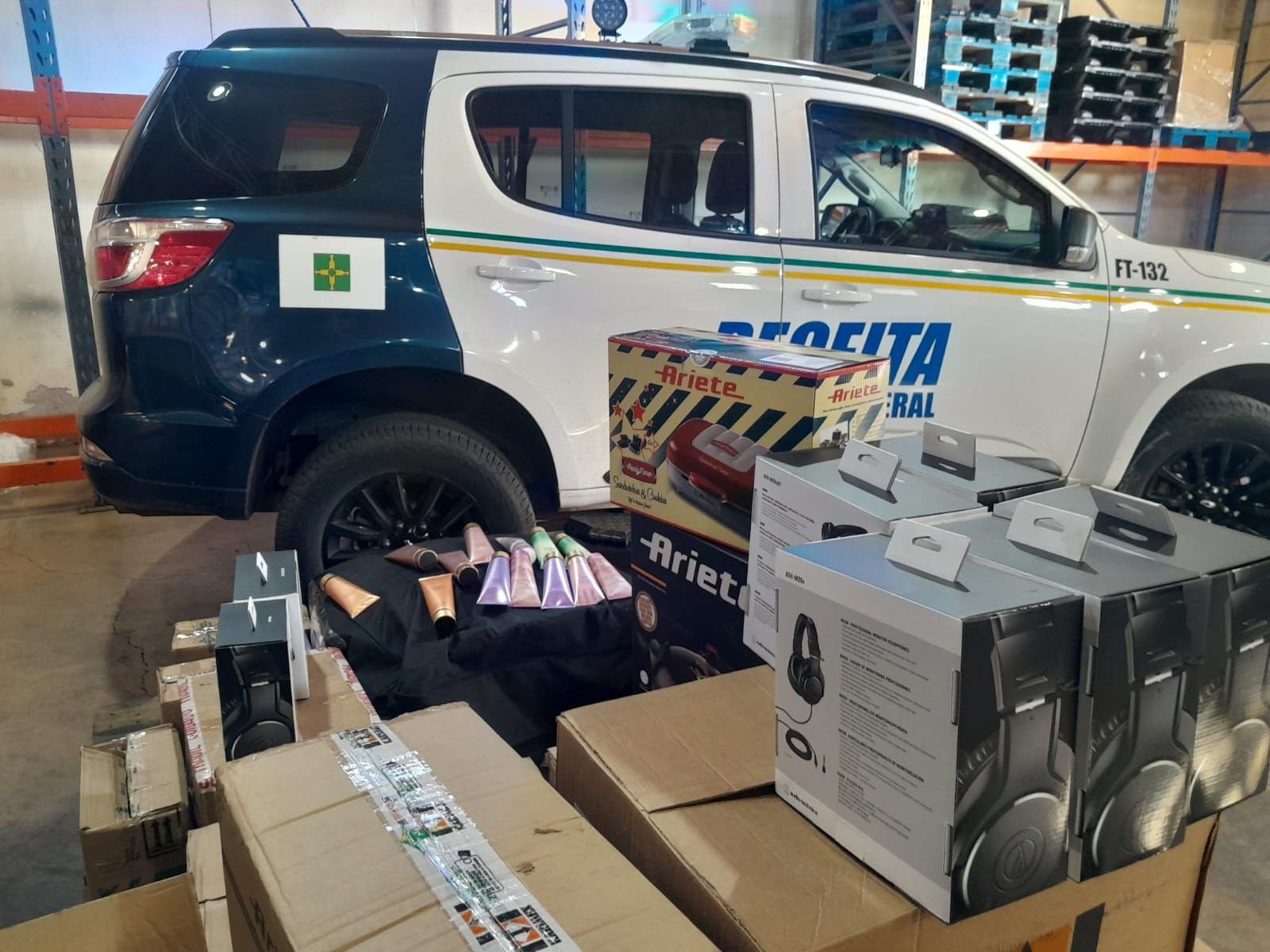 Receita do DF recupera R$ 3,85 milhões e apreende 145 iPhones