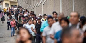 Chefe eleitoral do Peru renuncia em meio a apuração lenta dos votos