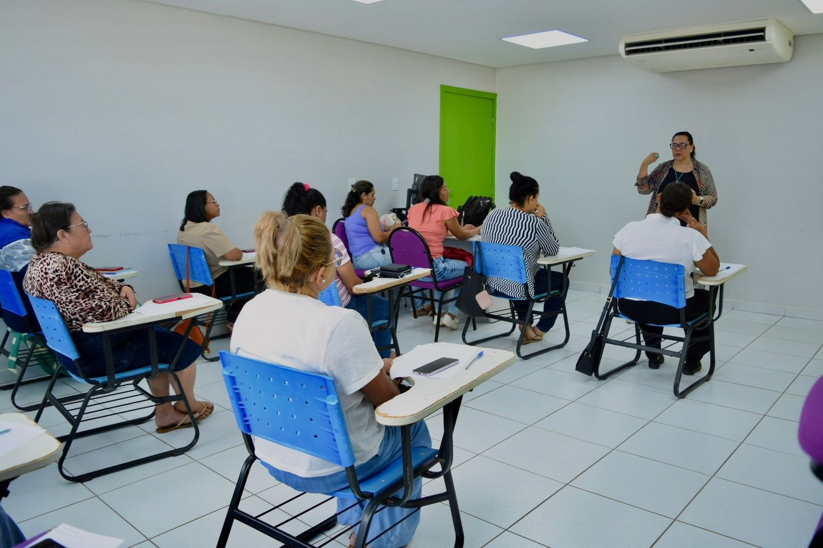 Centros de Referência da Mulher abrem 400 vagas para cursos gratuitos no DF