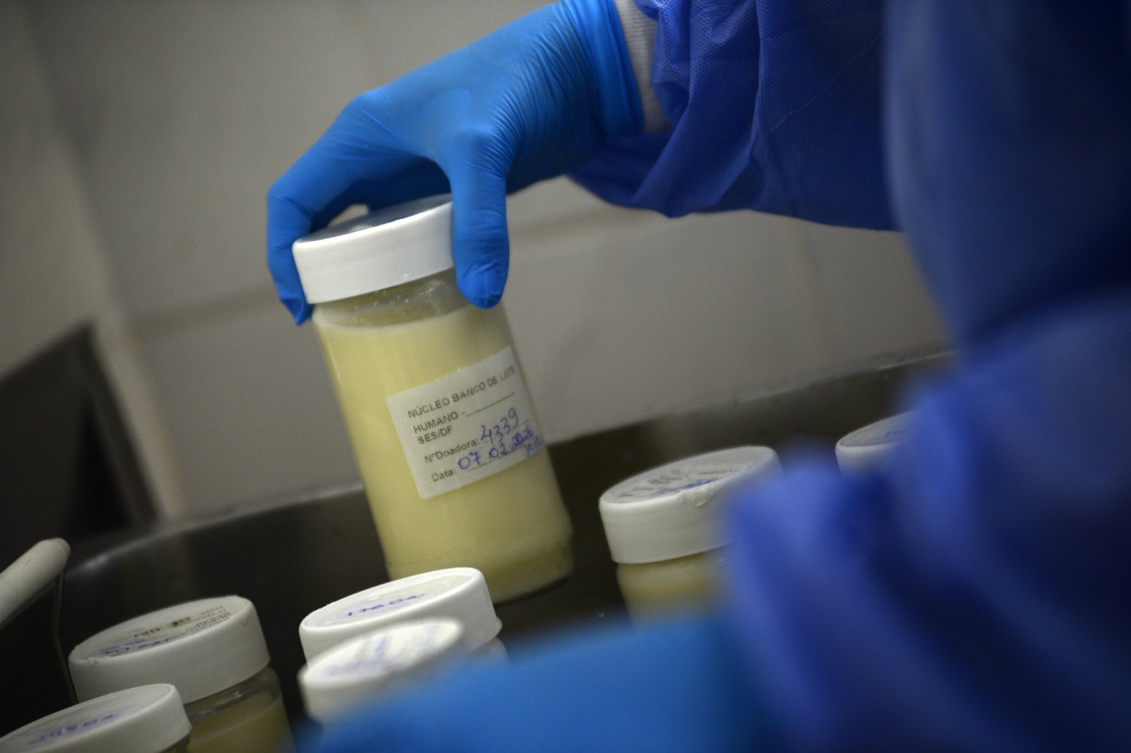 DF distribui leite humano a mais de 4 mil recém-nascidos em 2026