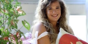 Alice Caymmi lança álbum Caymmi em homenagem ao avô Dorival