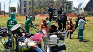 GDF faz ação de acolhimento a moradores de rua em 11 pontos do Plano Piloto