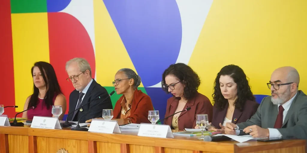 Governo lança Plano Clima com meta de reduzir entre 59% e 67% as emissões até 2035