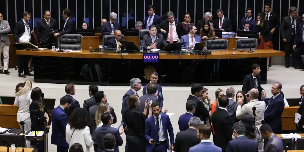 Congresso Nacional vota em 30 de abril o veto de Lula ao PL da Dosimetria
