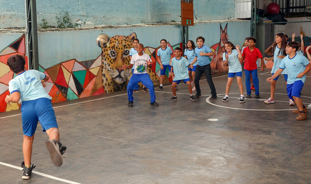 Rede pública do DF atende 51 mil alunos em tempo integral, alta de 9,7%