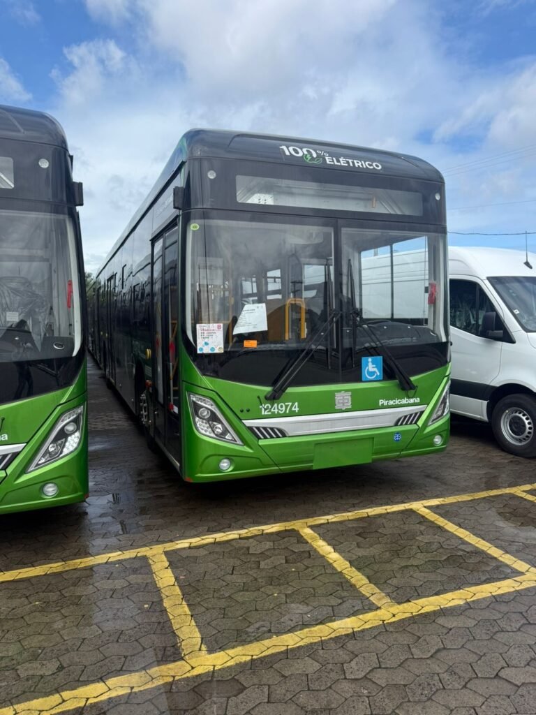DF começa a receber 90 ônibus elétricos; frota chega em maio
