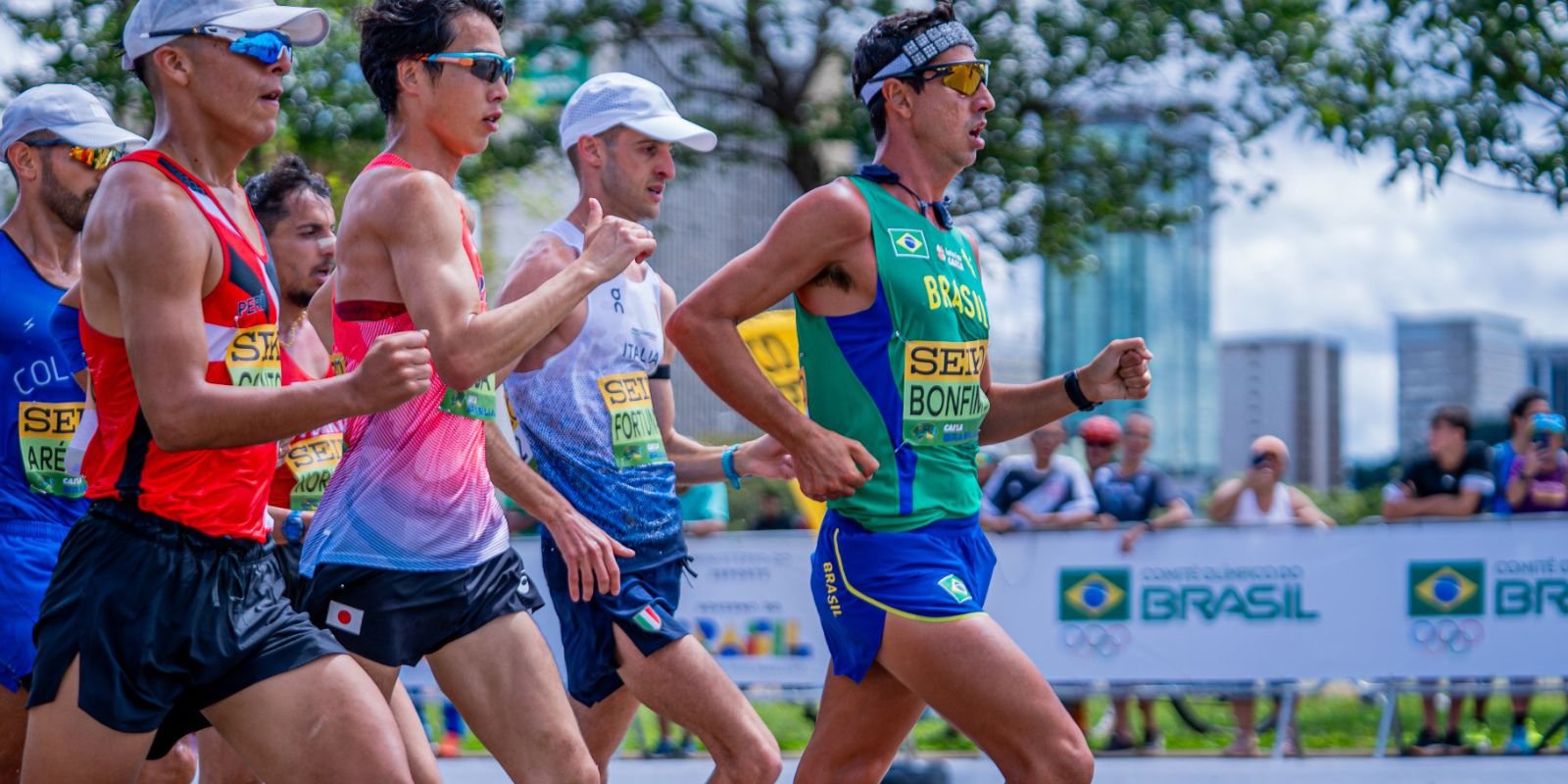 Caio Bonfim e equipe feminina conquistam bronze no Mundial de Marcha em Brasília