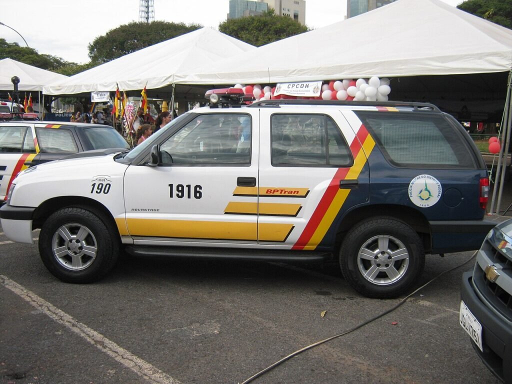 Suspeito mata irmão com faca, enterra corpo no quintal e acaba preso