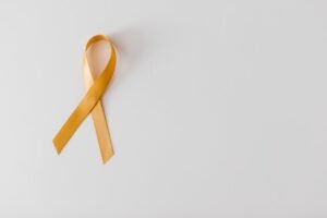 Fita amarela em sinal de campanha de trânsito