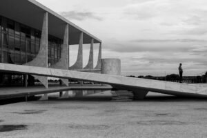 Fachada de prédio do Governo do Distrito Federal em Brasília