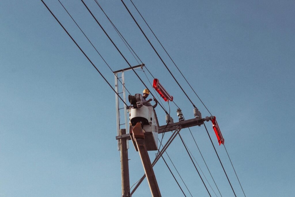 Planaltina tem desligamento de energia nesta segunda para poda