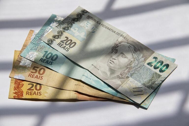 +Milionária 355 acumula em R$ 40 mi e paga R$ 42 milhões no concurso de sábado