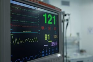 Equipamentos de unidade de terapia intensiva em hospital