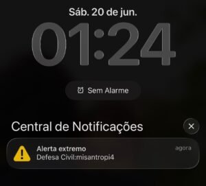Print do alerta extremo Defesa Civil misantropi4 no celular