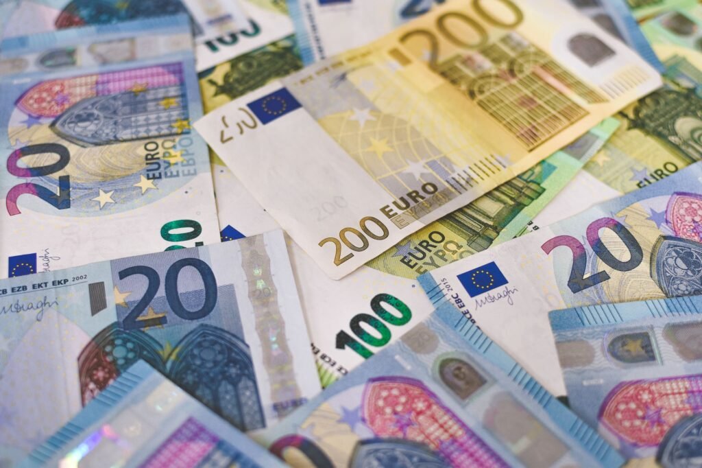 Cotação do euro hoje: como acompanhar e o que influencia