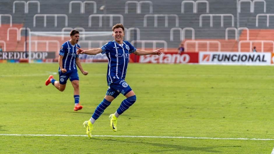 Messi marca hat-trick, iguala recorde de Klose e Argentina vence a Argelia por 3 a 0