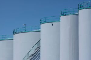 Acordo entre EUA e Ira derruba petroleo abaixo de US$ 80 e pode aliviar combustiveis