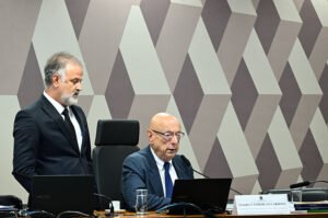 Sessão da Comissão de Constituição e Justiça do Senado
