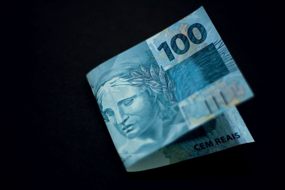 Dívida pública federal supera R$ 9 trilhões pela primeira vez