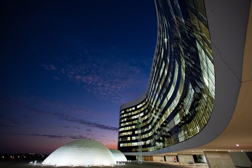Fachada do edifício do Tribunal Superior Eleitoral, em Brasília
