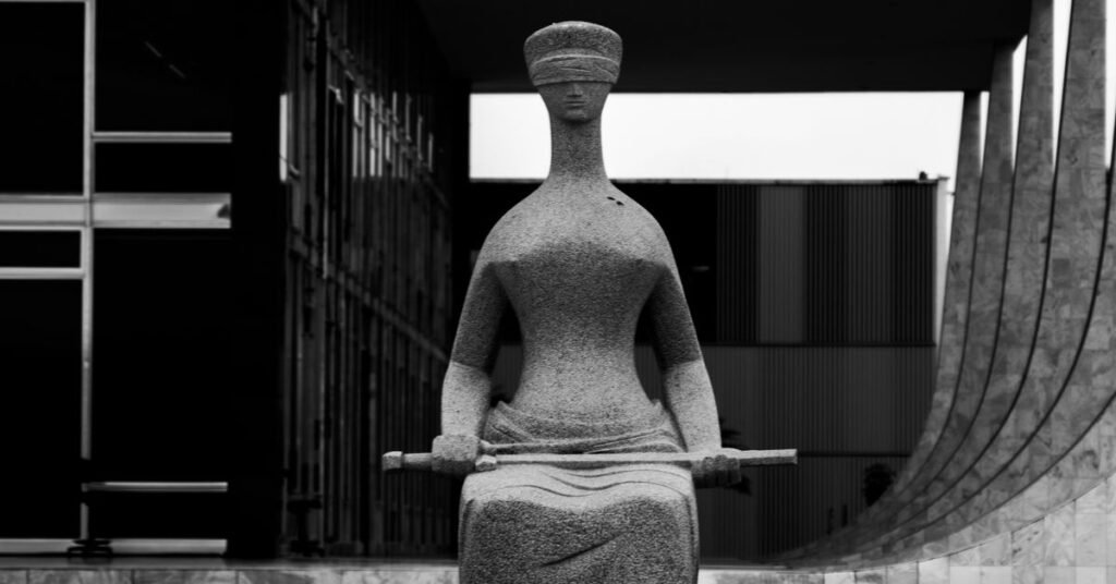 Estátua A Justiça em frente ao Supremo Tribunal Federal, em Brasília