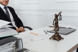Servidores do Judiciário têm reajuste de 8% a partir deste mês; parcelas seguintes foram vetadas