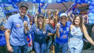 Rafael Prudente (MDB), a governadora Celina Leão (PP), o deputado Pepa (PP) e Cida, esposa do deputado, no comitê de Planaltina