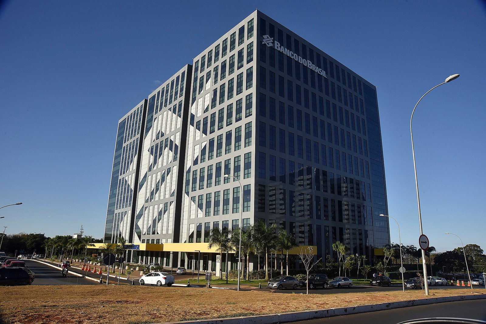 Fachada do edifício sede do Banco do Brasil, em Brasília