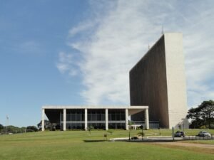 Fachada lateral do Palácio do Buriti, sede do Governo do Distrito Federal, em Brasília