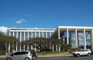 Fachada do complexo do Tribunal de Justiça do Distrito Federal e dos Territórios, em Brasília