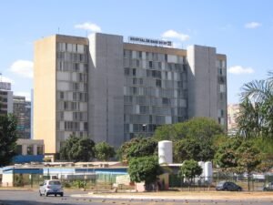 Fachada do Hospital de Base do Distrito Federal, no Plano Piloto, onde a vítima está internada